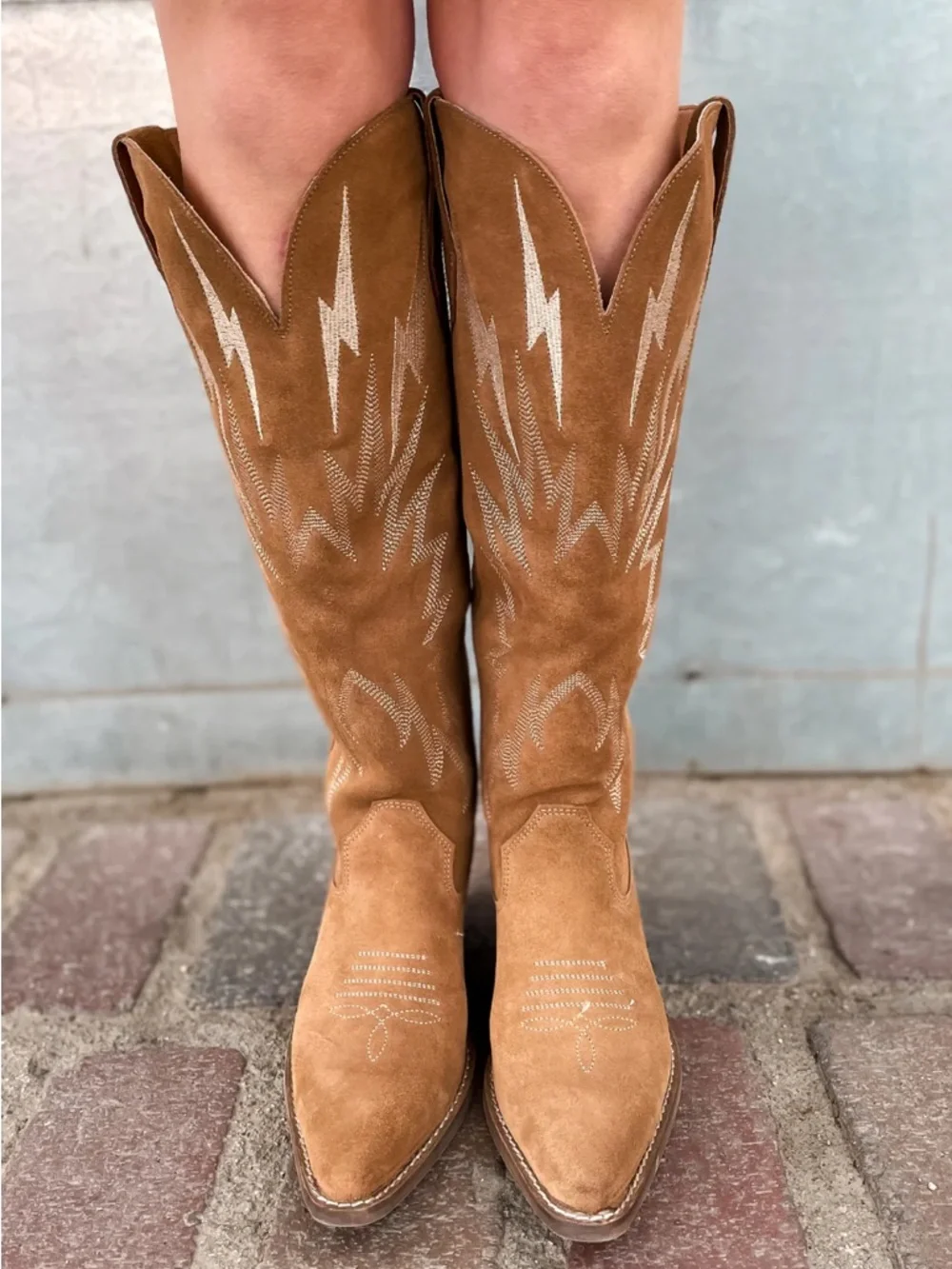 👣DINGO 1969 Thunder Road Camel Tan Suede Cowboy Cowgirl Western Tall Boots 6.5 - Picture 3 of 13